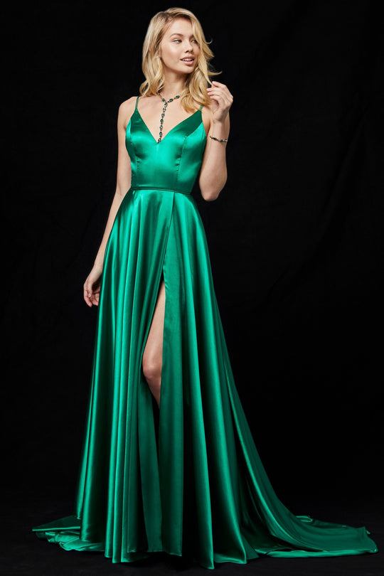 Sherri Hill - 52119 Plunging V-Neck Long A Line Dress In Green