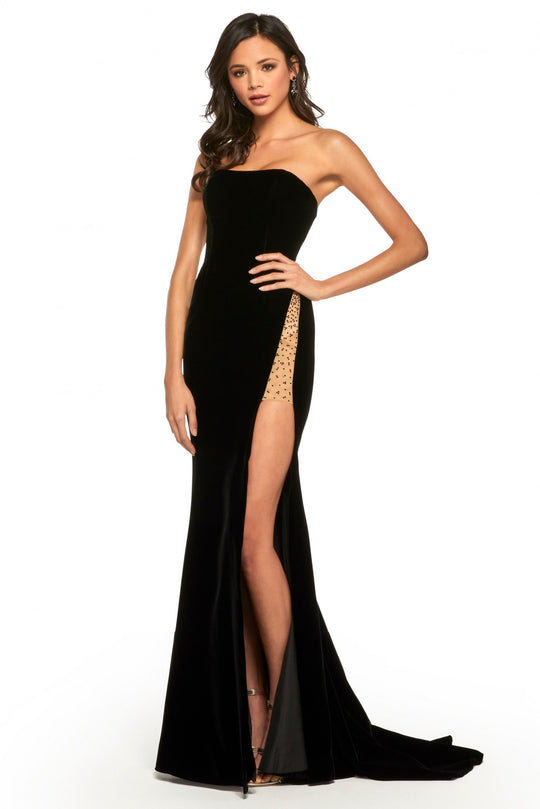 Sherri Hill - 52988 Strapless Beaded Velvet Sheath Dress In Black