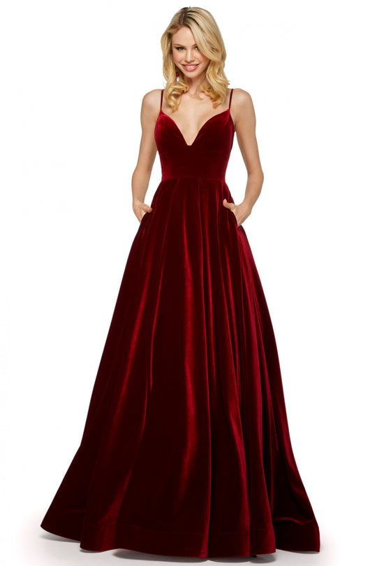 Sherri Hill - 53138 Sleeveless Deep V-neck Velvet A-line Dress In Red