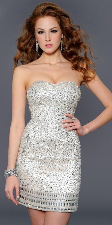 Lara Dresses - 21552 in Nude