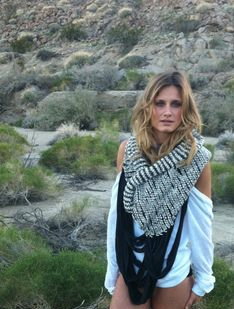 Houston Scarf ONE SIZE / Black & White