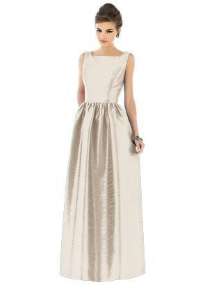 D519 Bridesmaid Dress In Champagne