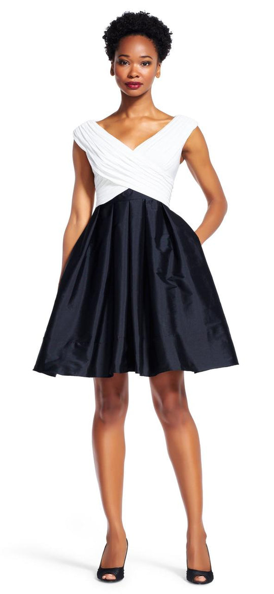 Adrianna Papell - Ruched V-Neck A-line Dress AP1D100072 in Black and White