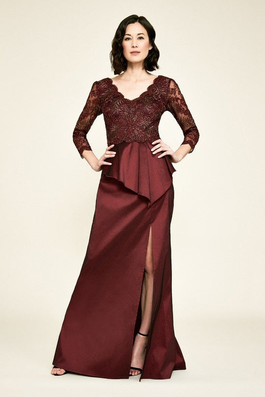 Tadashi Shoji - Scalloped Embroidered Bodice High Slit Gown In Red and Black
