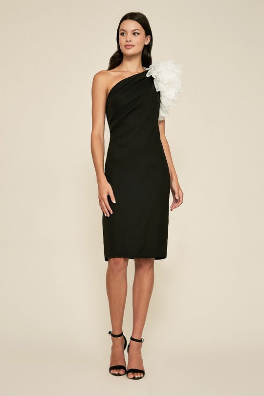 Tadashi Shoji - Rosette Ruffled Knee Length Dress In Black and White