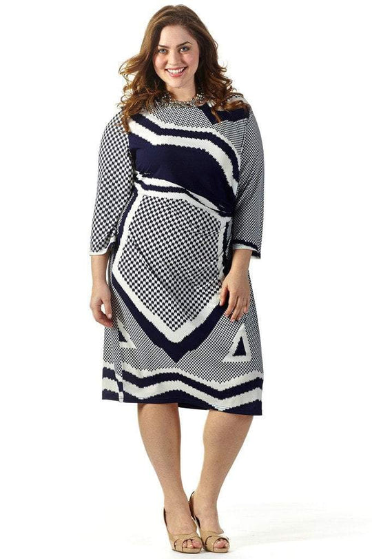 CE1515 Plus Size Dress in Navy/Cream Print