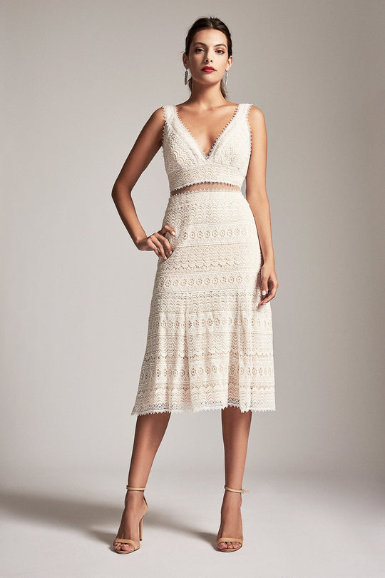 Tadashi Shoji - Plunging V-Neck Illusion Midriff Lace Dress In White