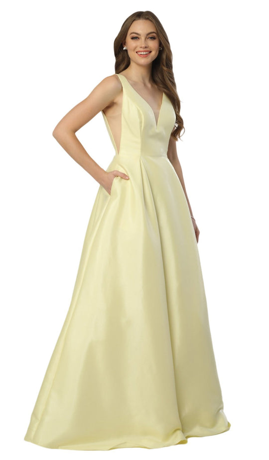 Nox Anabel - E156P Deep V-neck Pleated A-line Dress In Yellow