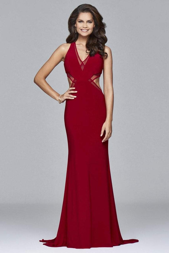 7959 Long jersey v-neck dress with cutouts