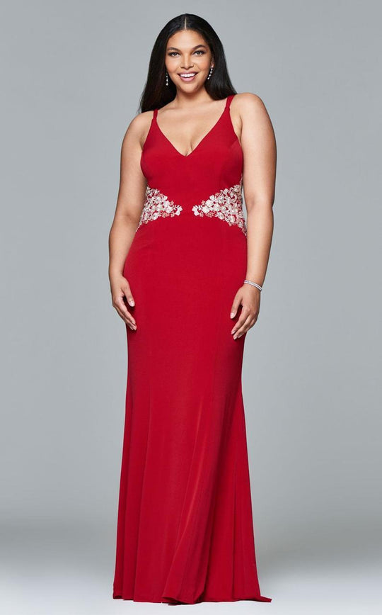 9392  Long jersey v-neck with lace detailing