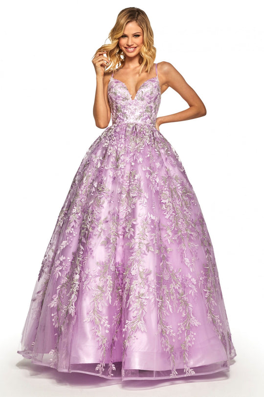 Sherri Hill - 52759 Embroidered Sweetheart Ballgown Dress In Purple