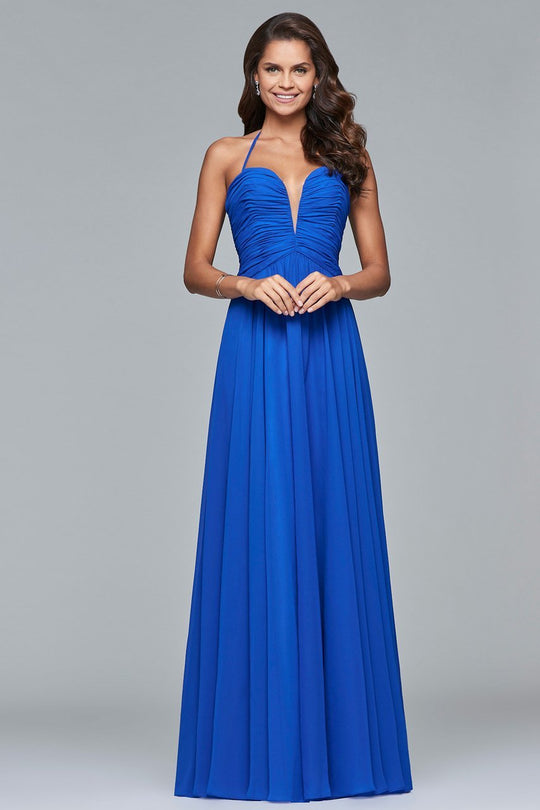 s10024 Plunging Sweetheart Ruched Gown