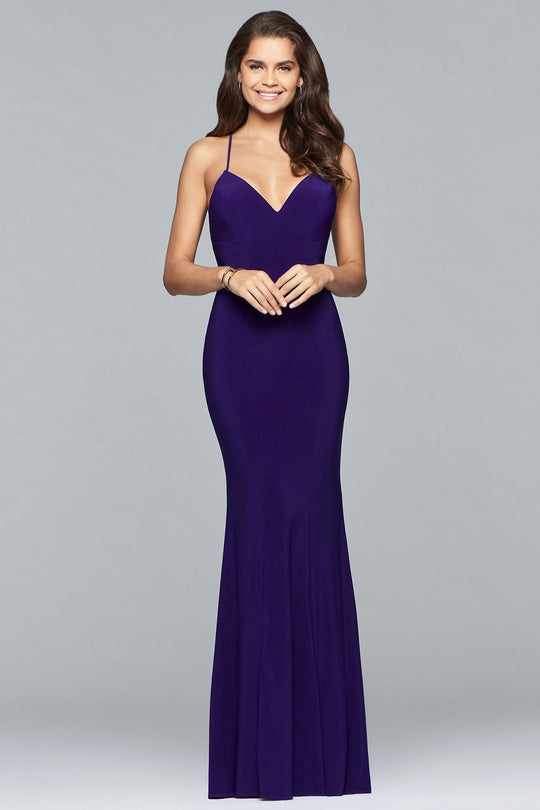 s10055 Deep V-Neck Fitted Jersey Gown