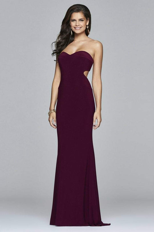 s7922 Long sweetheart neck dress with side cutouts