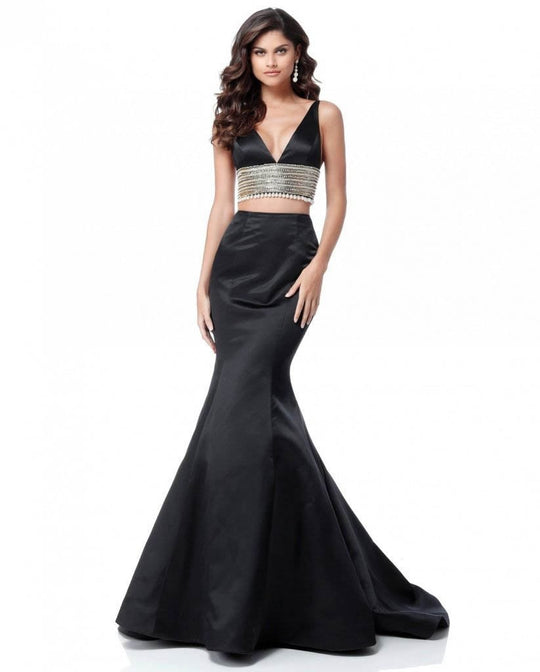Sherri Hill - 51711 Two Piece Plunging V-Neck Mermaid Dress In Black
