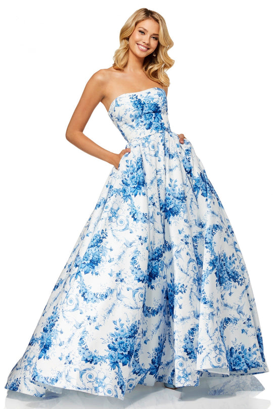 Sherri Hill - 52620 Straight Across Long A-line Dress In White and Blue